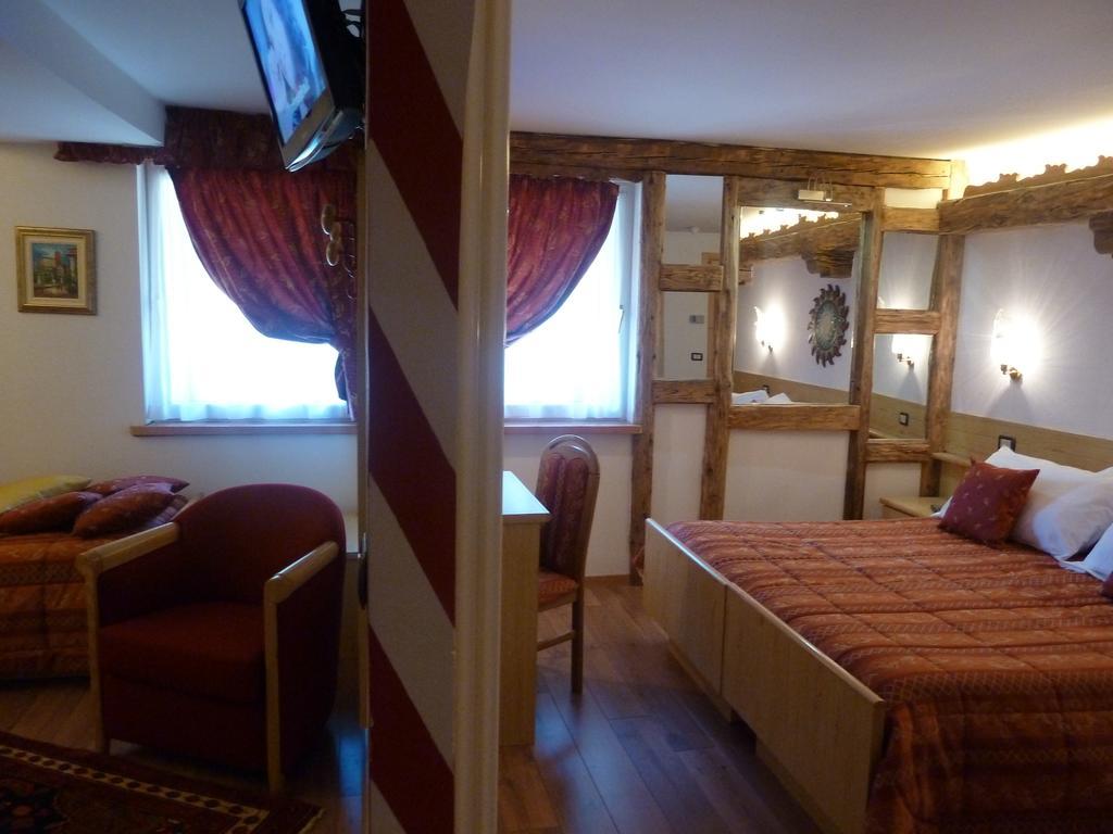 Hotel Ancora Castello-Molina di Fiemme Habitación foto